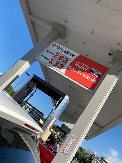 Stop & Shop&39;s GO Rewards loyalty program delivers personalized offers and allows customers to earn points that can be redeemed for gas or groceries every time they shop. . Stop shop gas